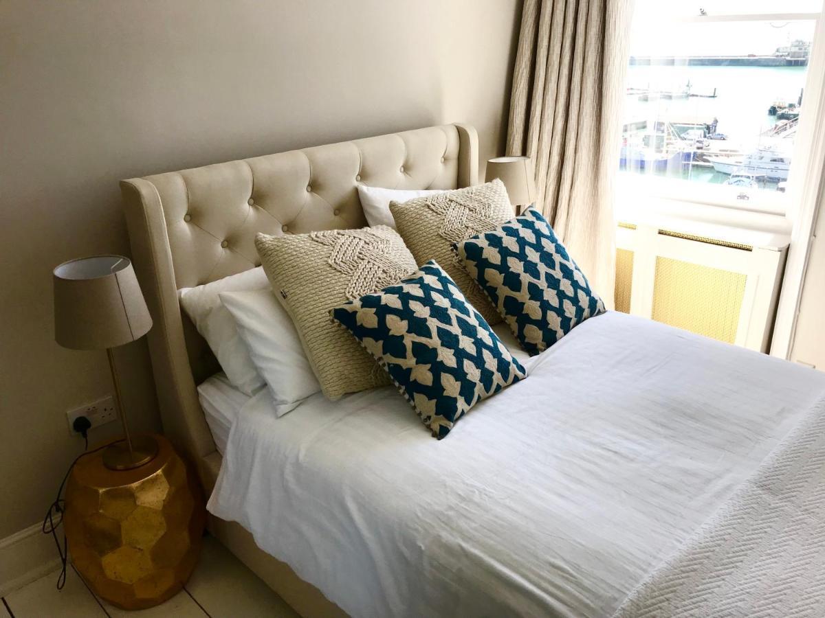 Marina Retreat - Stunning 4 Bedroom, 3 Bathroom House With Harbour Views! 램즈게이트 외부 사진